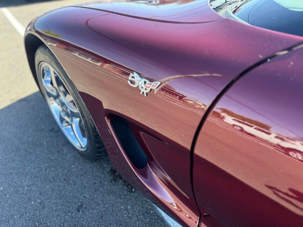 Used 2003 Chevrolet Corvette Convertible w/ Preferred Equipment Group1 RWD image 12