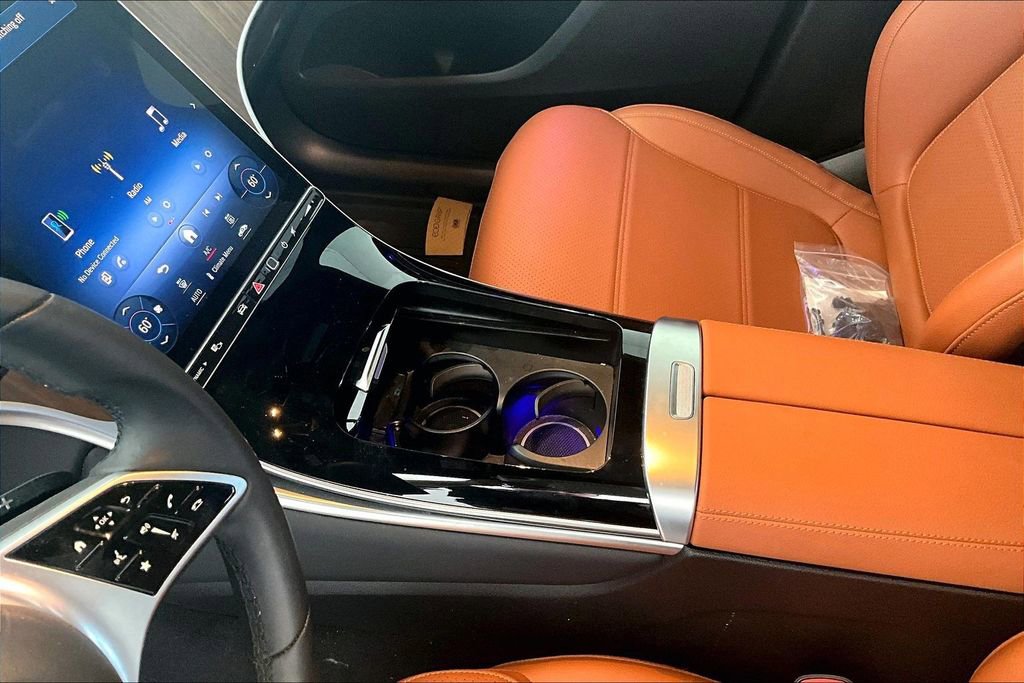 Used 2024 Mercedes-Benz GLC 300 image 18