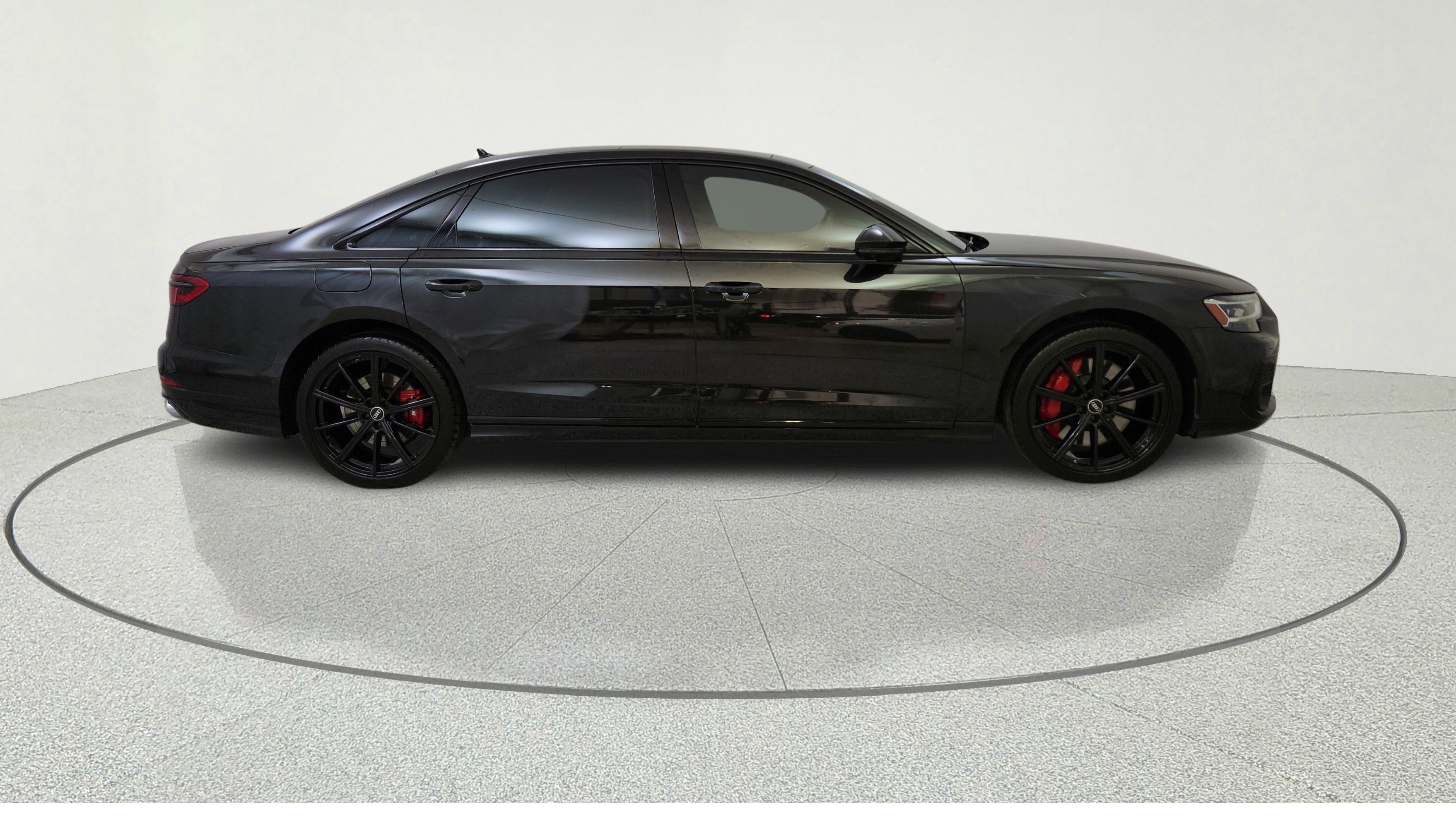 Used 2022 Audi S8 w/ S8 Comfort Plus Package AWD/4WD image 10