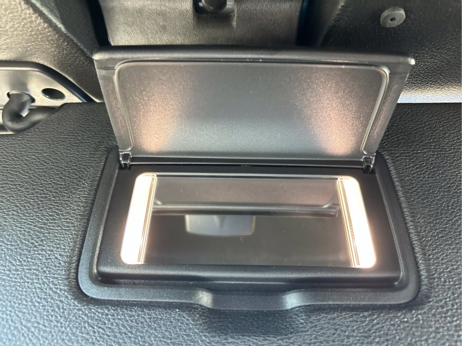 Certified 2024 Jeep Wrangler Sport AWD/4WD image 31
