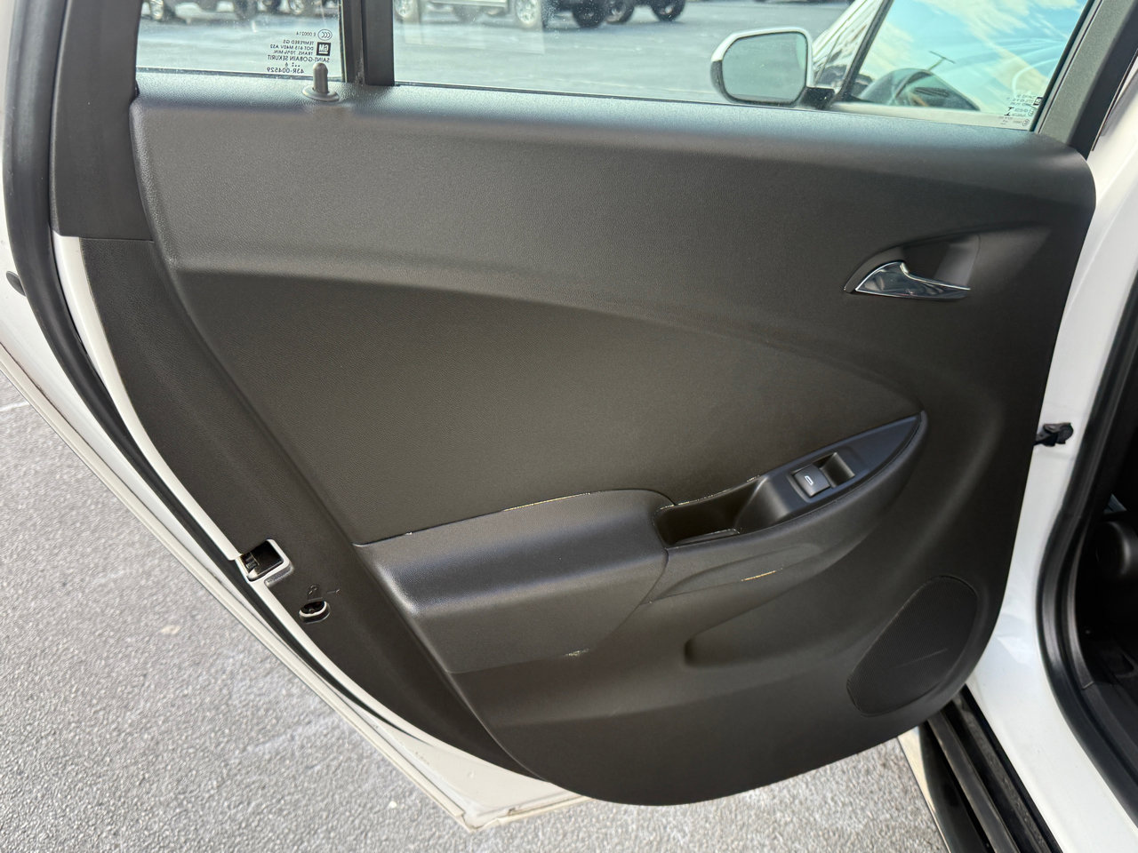 Used 2017 Chevrolet Volt Premier w/ Driver Confidence II Package image 10