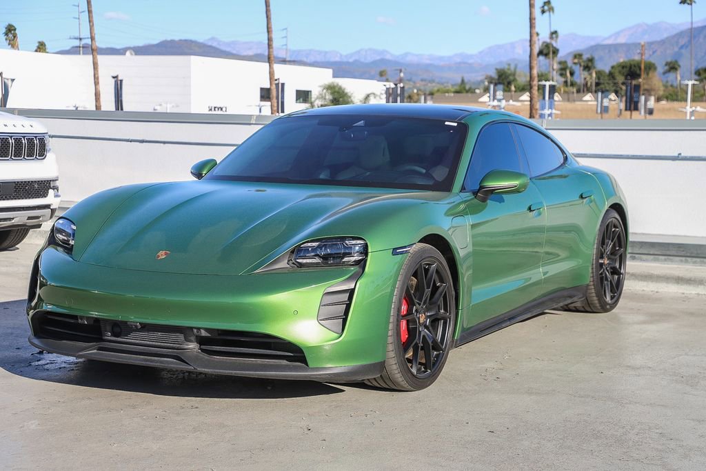 Used 2023 Porsche Taycan GTS image 4