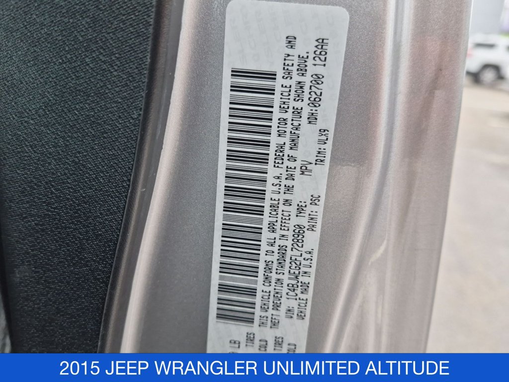 Used 2015 Jeep Wrangler Unlimited Sahara AWD/4WD image 31
