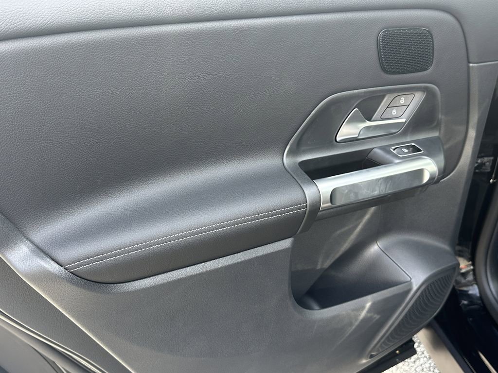 New 2026 Mercedes-Benz GLB 250 4MATIC image 25
