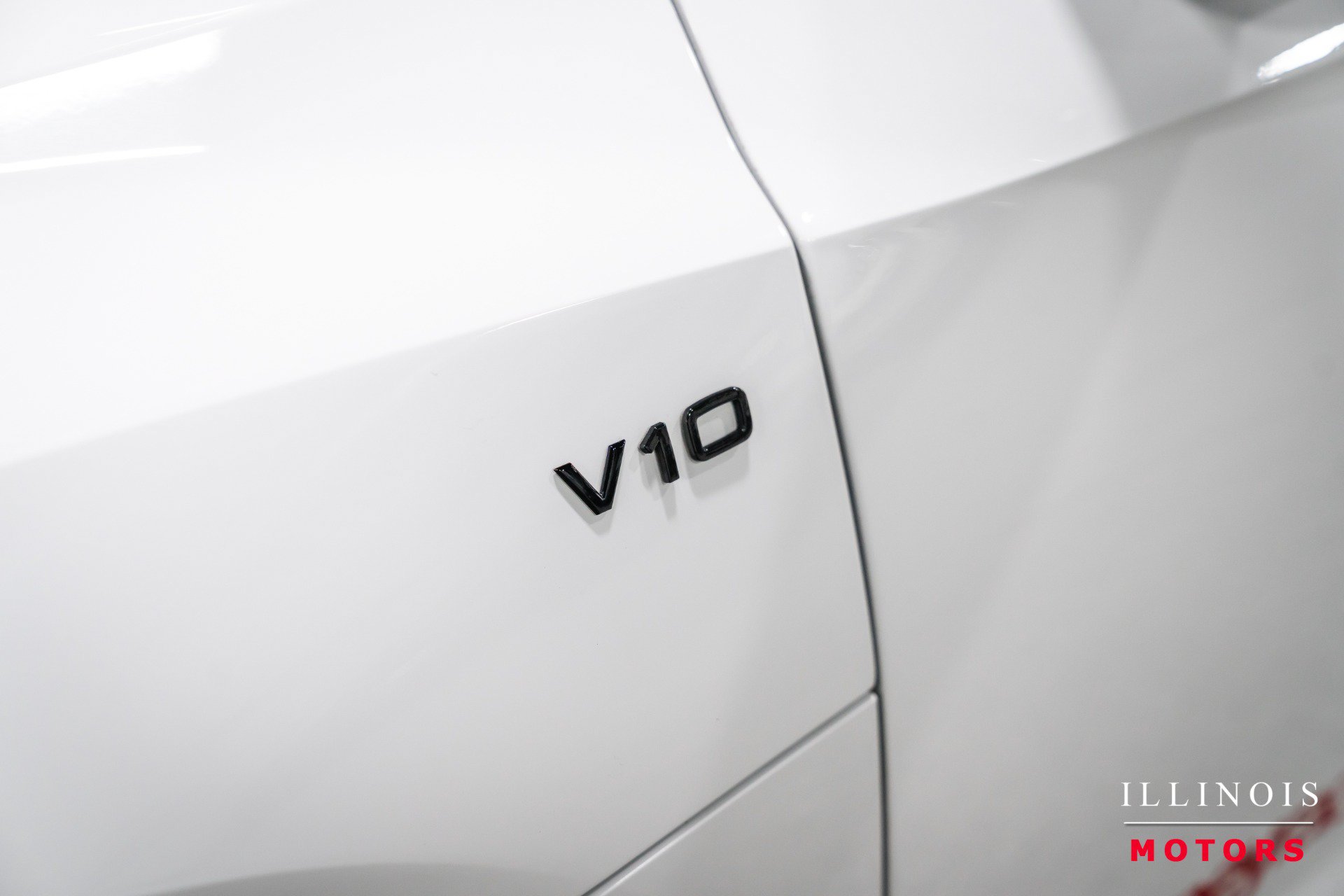 Used 2018 Audi R8 V10 w/ Premium Package RWD image 13