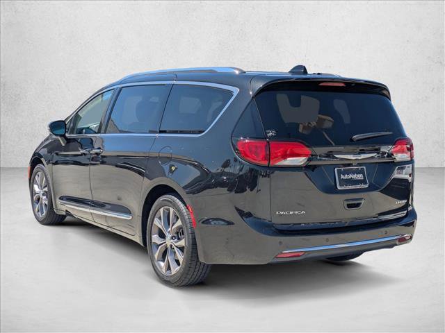 Used 2017 Chrysler Pacifica Limited FWD image 8