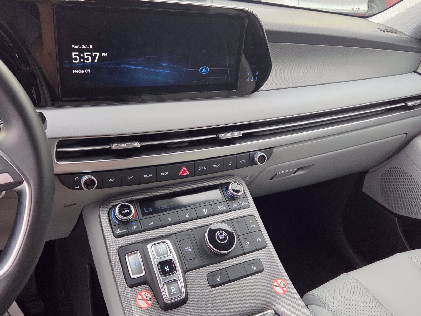 Certified 2025 Hyundai Palisade SEL FWD image 18