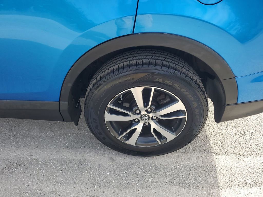 Used 2016 Toyota RAV4 XLE image 20