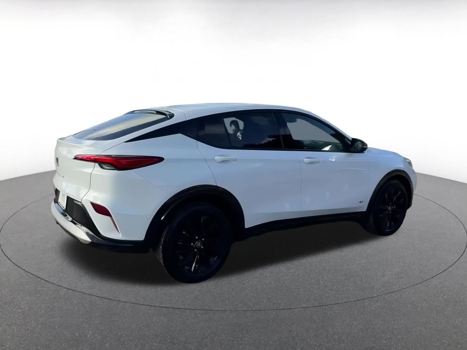 Used 2025 Buick Envista Sport Touring image 15