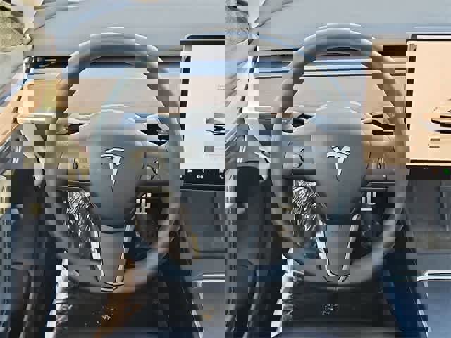 Used 2022 Tesla Model 3 Performance image 23