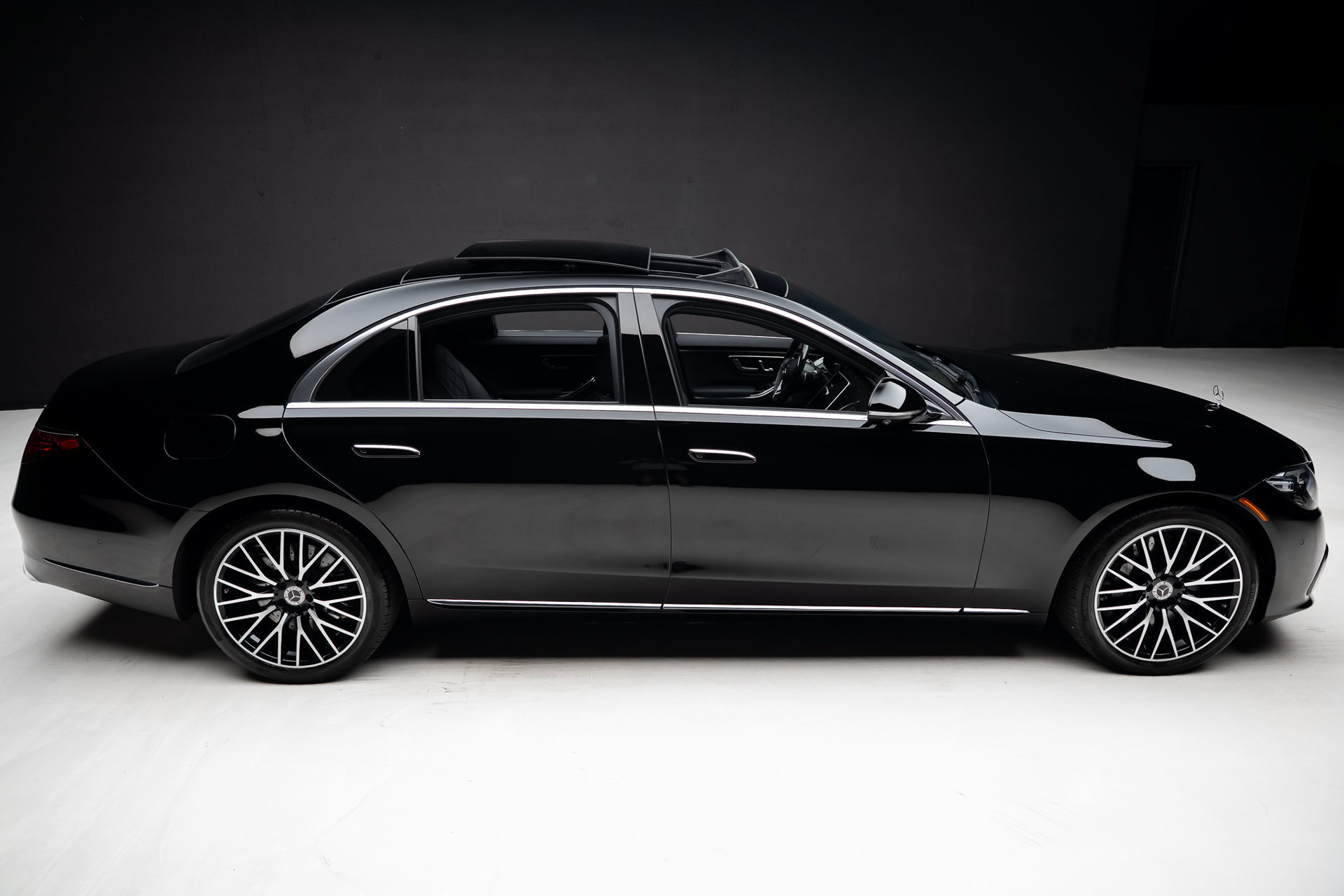 Used 2023 Mercedes-Benz S 580 4MATIC Sedan image 35