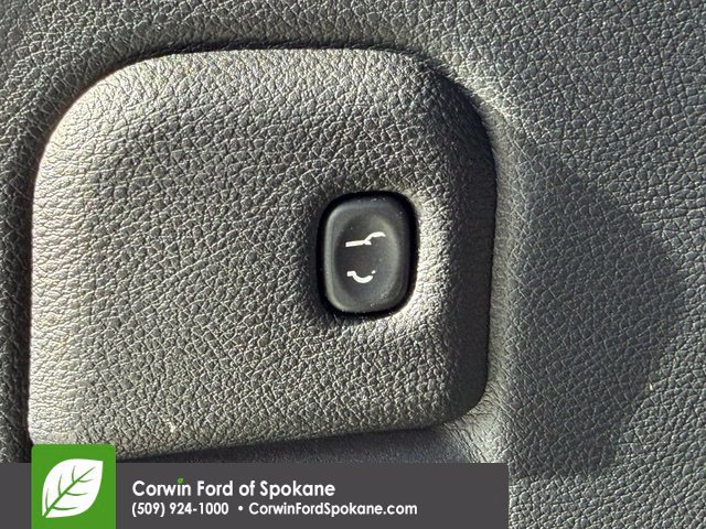 Used 2015 Jeep Grand Cherokee Limited w/ Luxury Group II AWD/4WD image 19