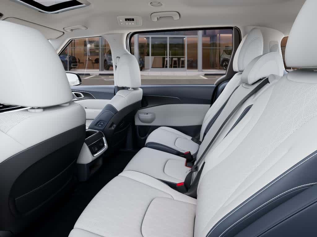 New 2026 Kia Carnival SX w/ SX Dark Edition Package FWD image 18