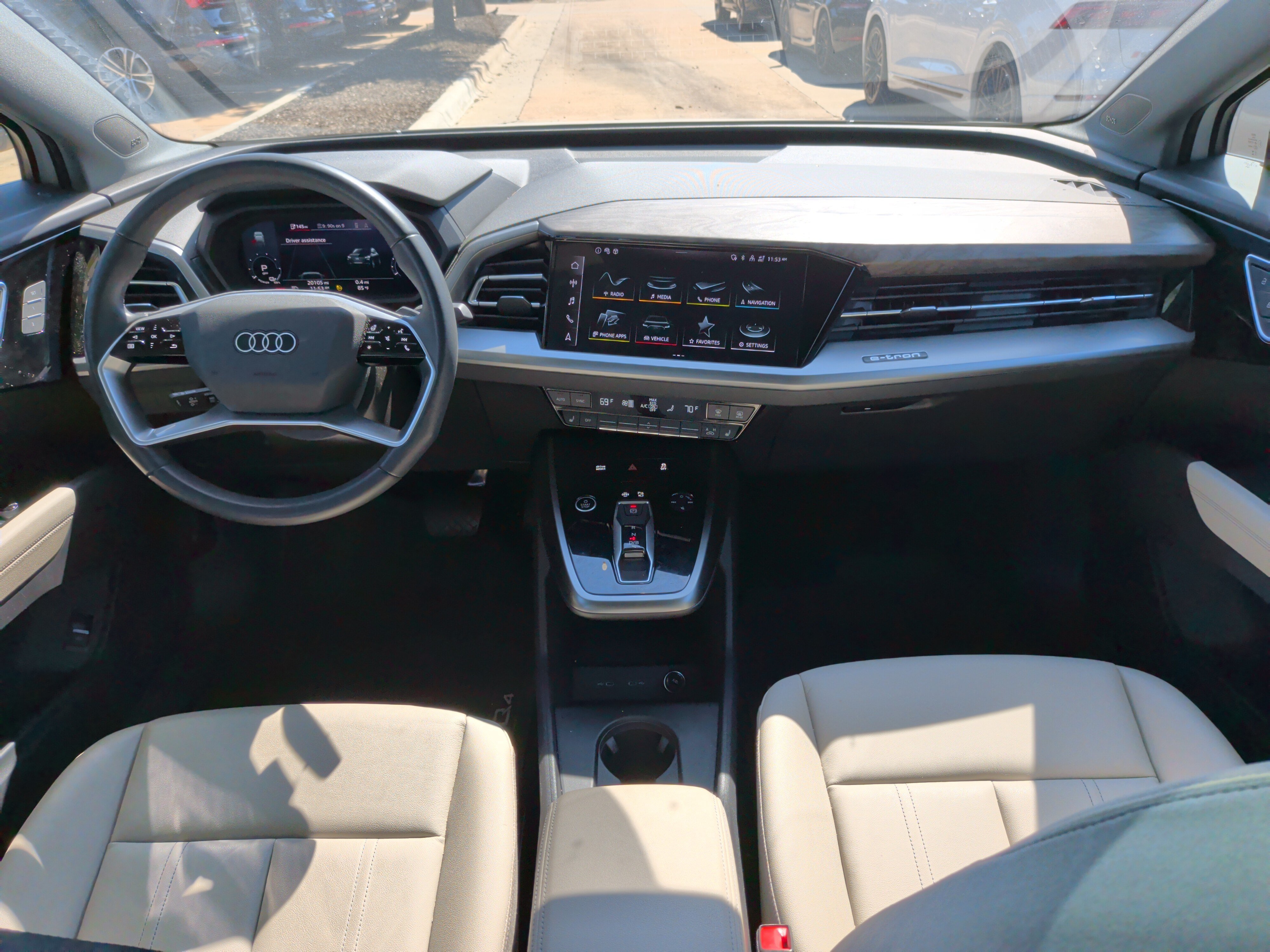 Certified 2023 Audi Q4 e-tron Premium Plus w/ Premium Plus AWD/4WD image 30