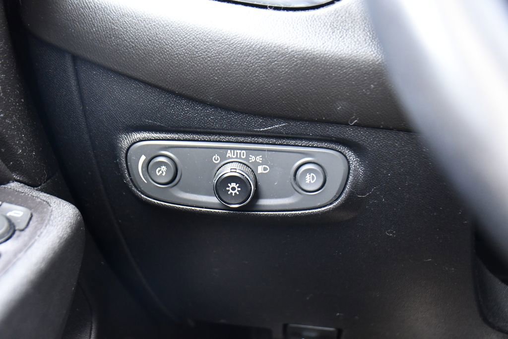 Used 2018 Chevrolet Equinox Premier AWD/4WD image 38