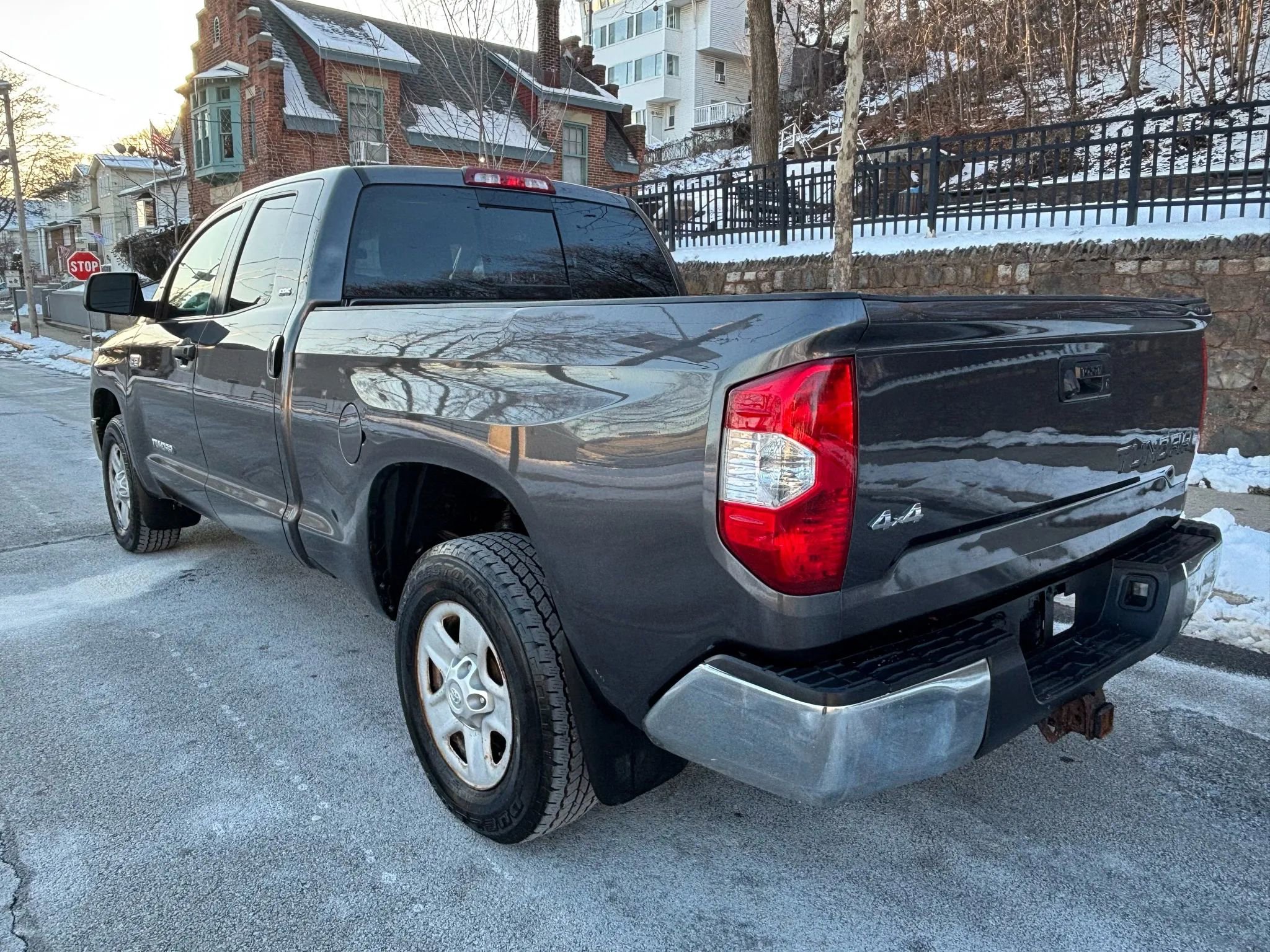 Used 2016 Toyota Tundra SR5 image 7