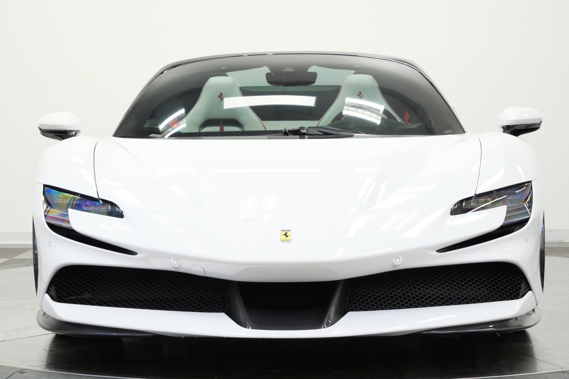 Used 2025 Ferrari SF90 Spider AWD/4WD image 4