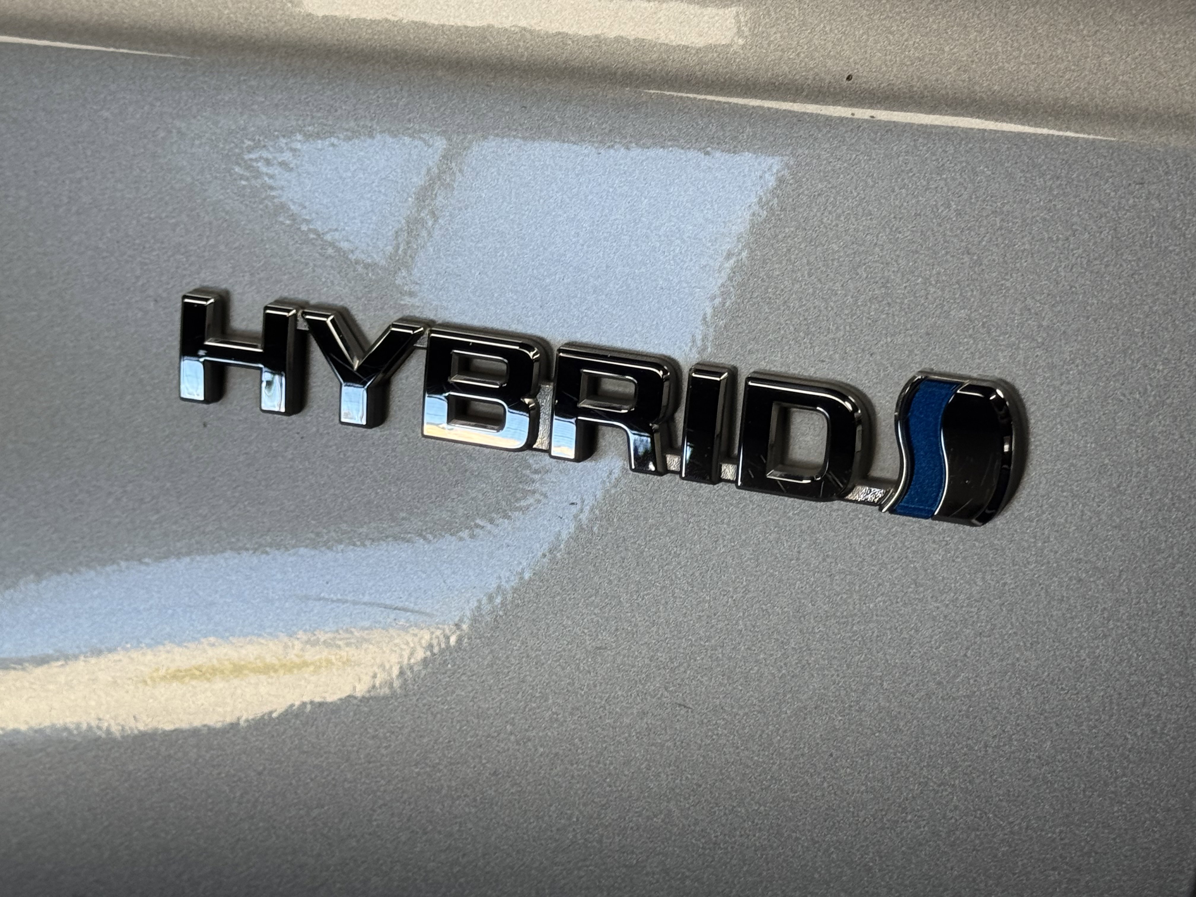 Used 2016 Toyota Camry LE image 9