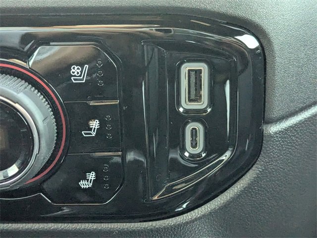 Used 2023 Chevrolet Silverado 1500 High Country image 26