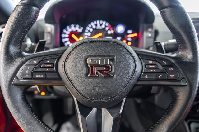 Used 2023 Nissan GT-R Premium w/ Premium Interior Package AWD/4WD image 34