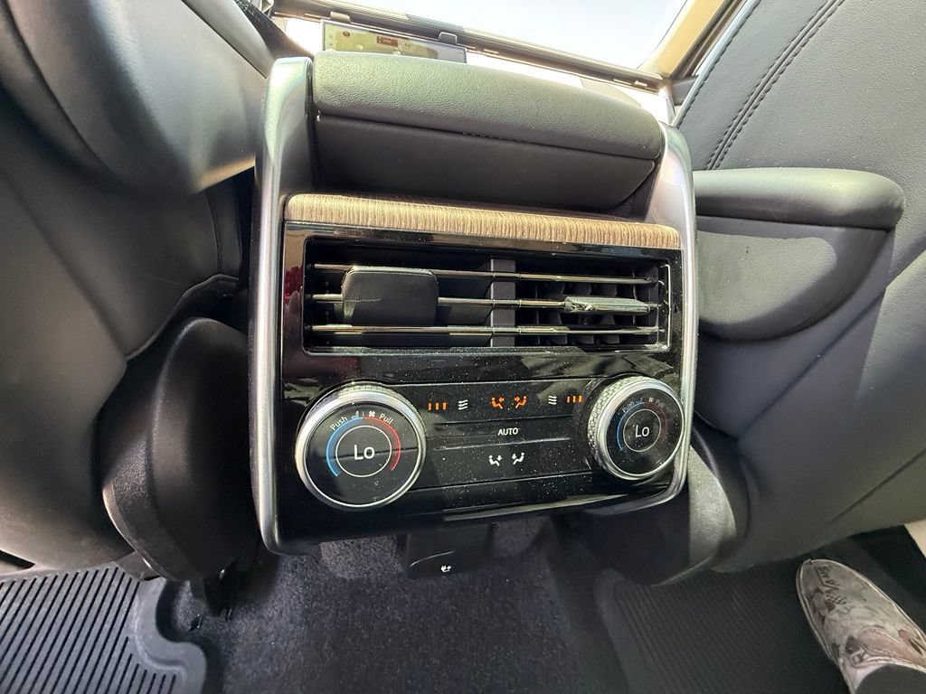 Used 2024 Land Rover Range Rover SE AWD/4WD image 19