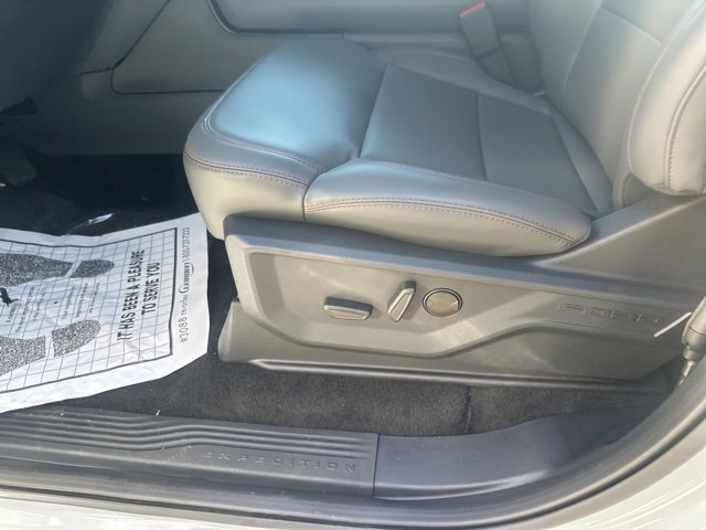 New 2025 Ford Expedition Max Active image 17