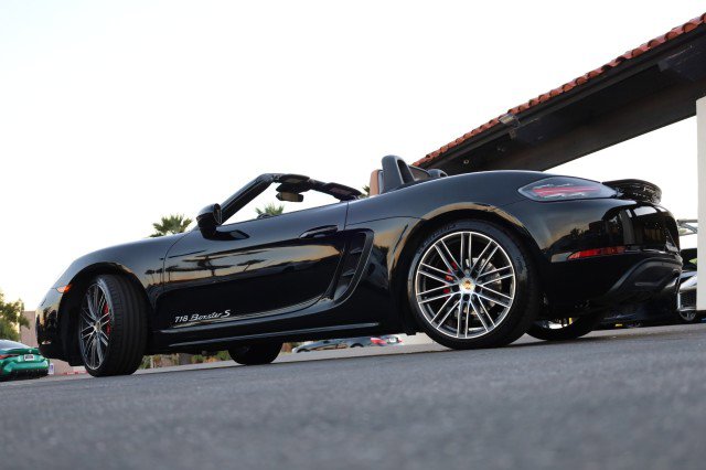 Used 2018 Porsche 718 Boxster S image 18