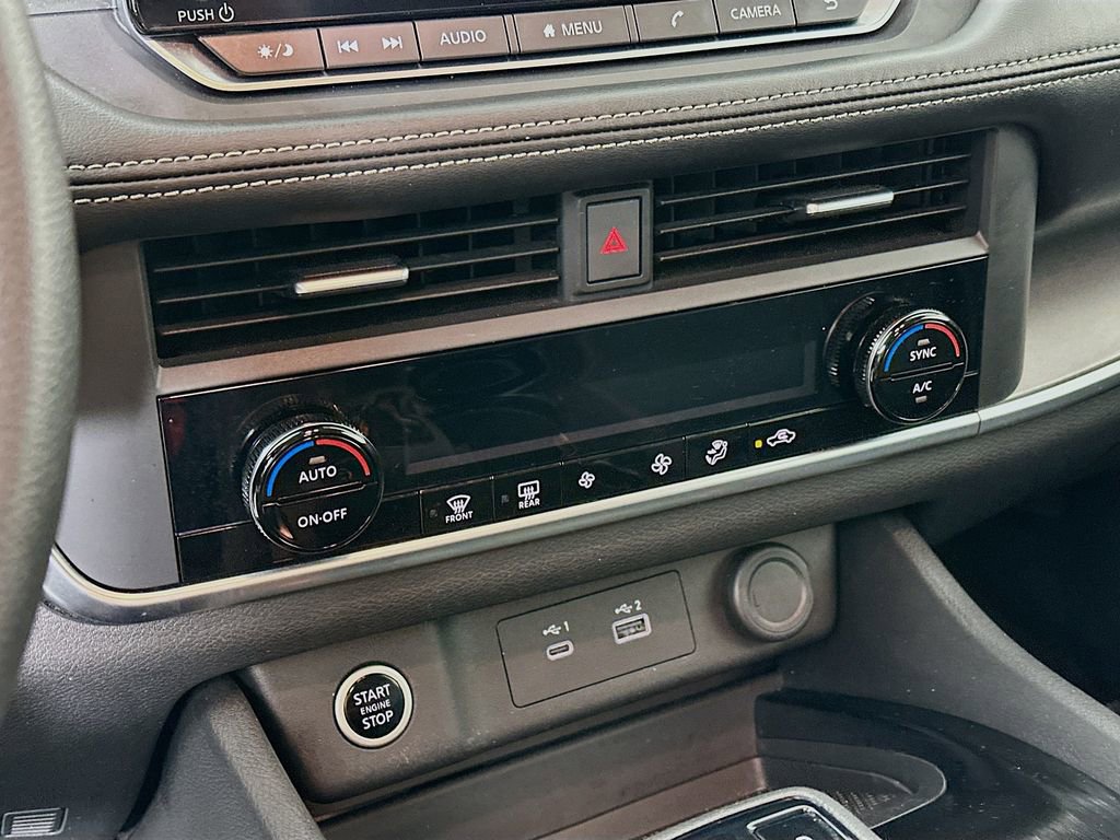 Certified 2023 Nissan Rogue SV image 18