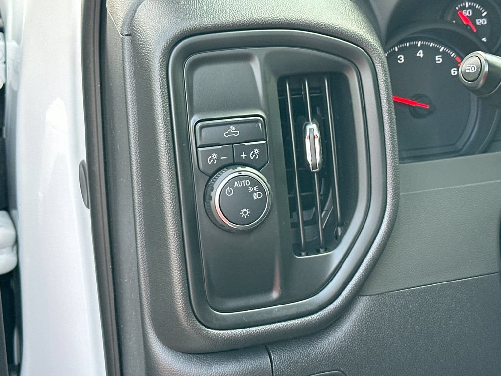 Certified 2025 Chevrolet Silverado 1500 Custom RWD image 10
