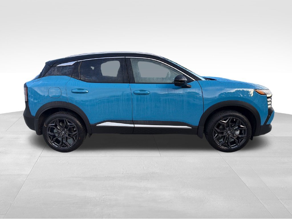 New 2027 Nissan Kicks SR FWD image 9