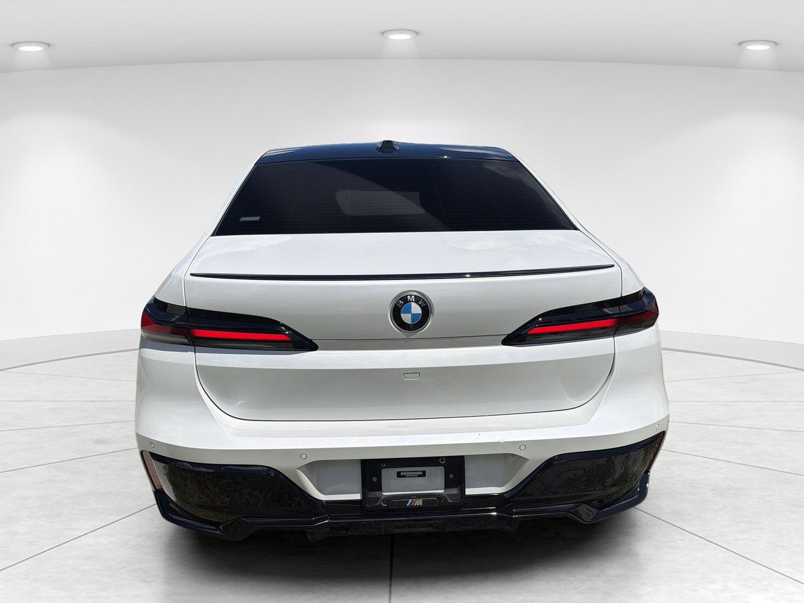 Used 2023 BMW 740i RWD image 5