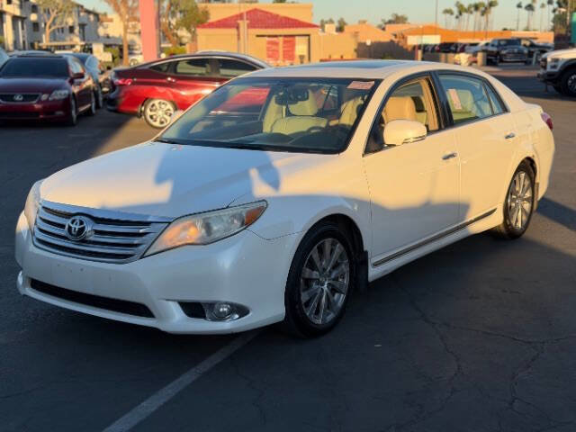 Used 2012 Toyota Avalon Limited image 7
