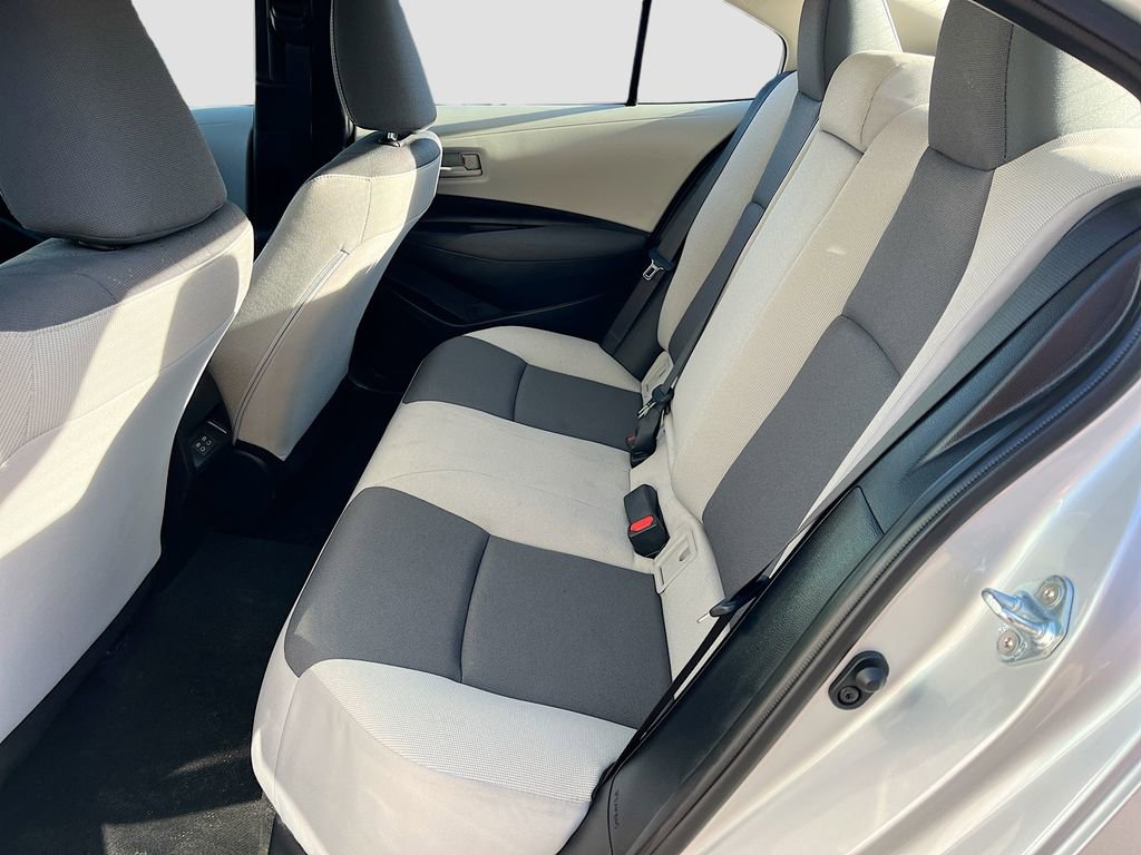 Used 2025 Toyota Corolla LE image 23