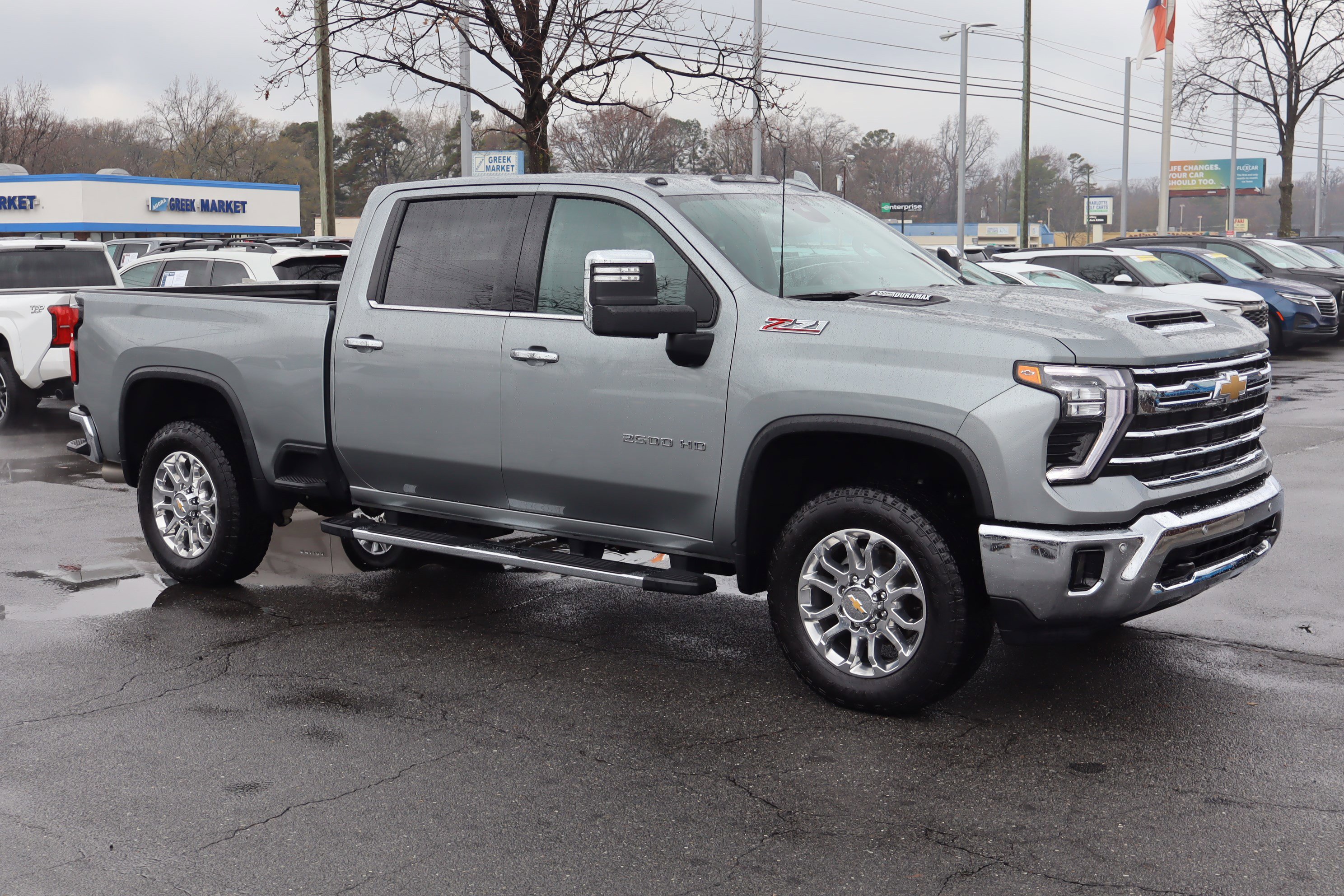 Used 2025 Chevrolet Silverado 2500 LTZ w/ LTZ Plus Package image 2