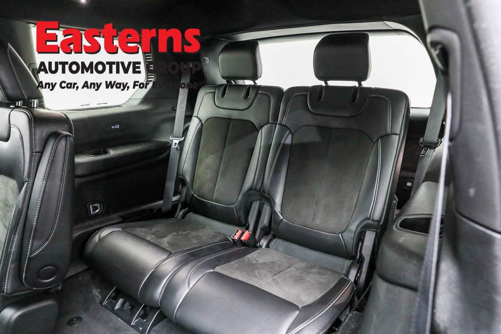 Used 2023 Jeep Grand Cherokee L Laredo image 27