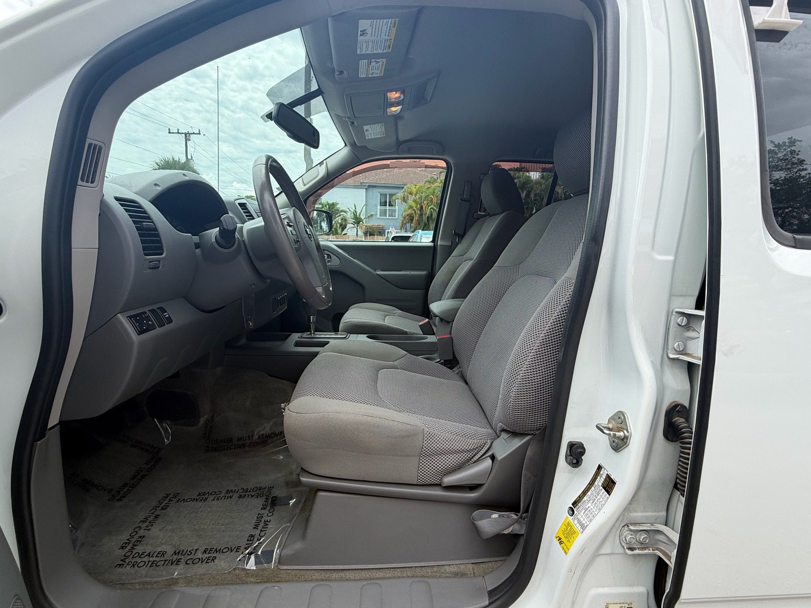 Used 2017 Nissan Frontier SV w/ SV Value Truck Package RWD image 7