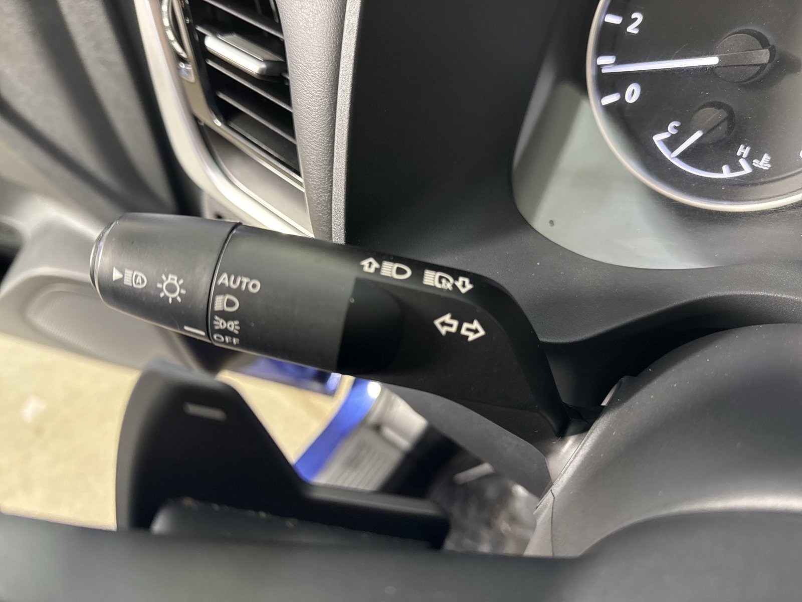 Used 2021 Nissan Rogue SV w/ Premium Package AWD/4WD image 15