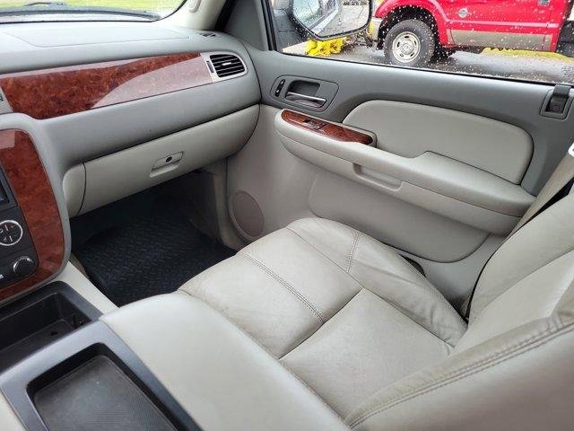 Used 2009 Chevrolet Tahoe LT w/ Luxury Package image 17