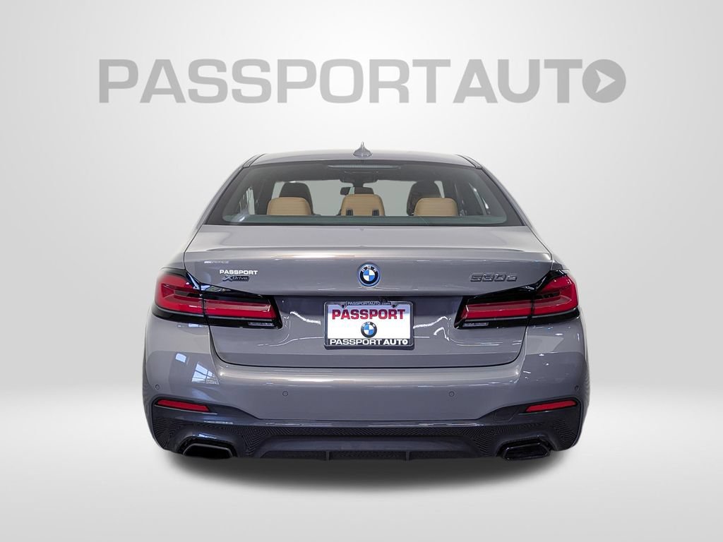 Used 2022 BMW 530e xDrive w/ Premium Package AWD/4WD image 6