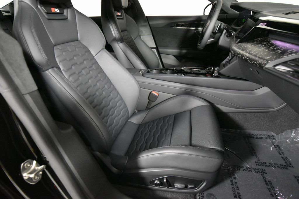 New 2025 Audi RS e-tron GT performance image 12