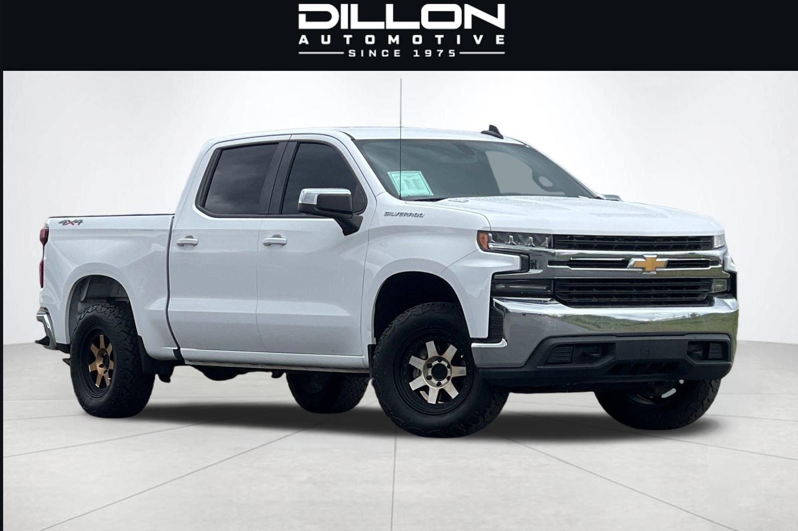 Used 2021 Chevrolet Silverado 1500 LT AWD/4WD image 2