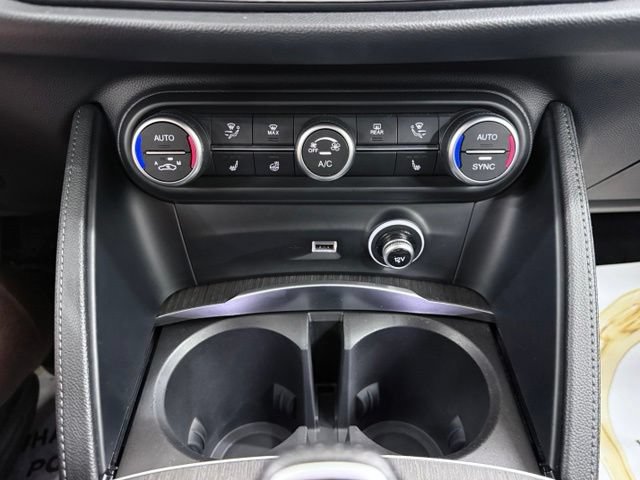 Used 2023 Alfa Romeo Stelvio Ti AWD/4WD image 26
