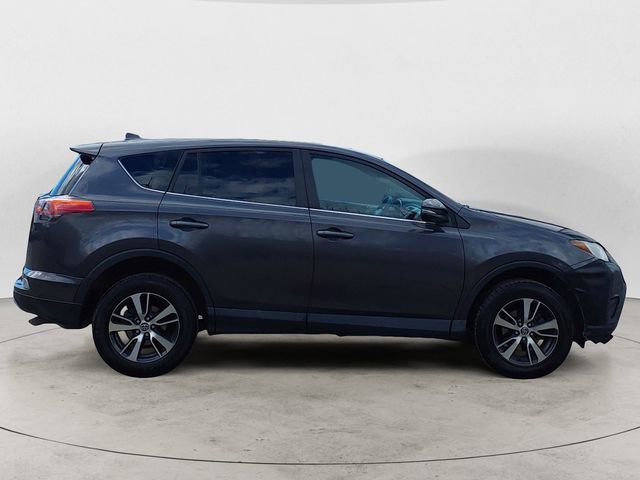 Used 2018 Toyota RAV4 XLE FWD image 6