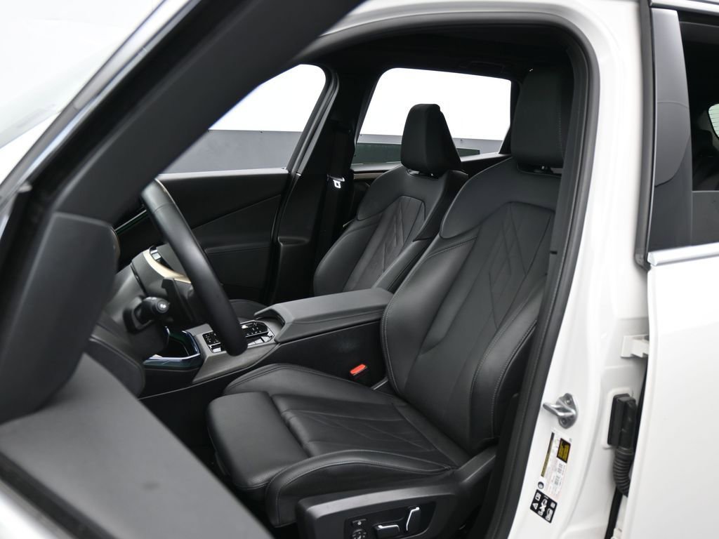 Used 2025 BMW X3 xDrive30i AWD/4WD image 10