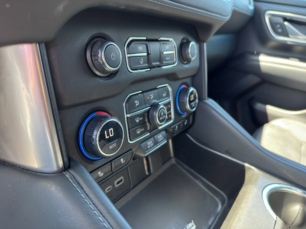 Used 2023 Chevrolet Suburban LT image 17