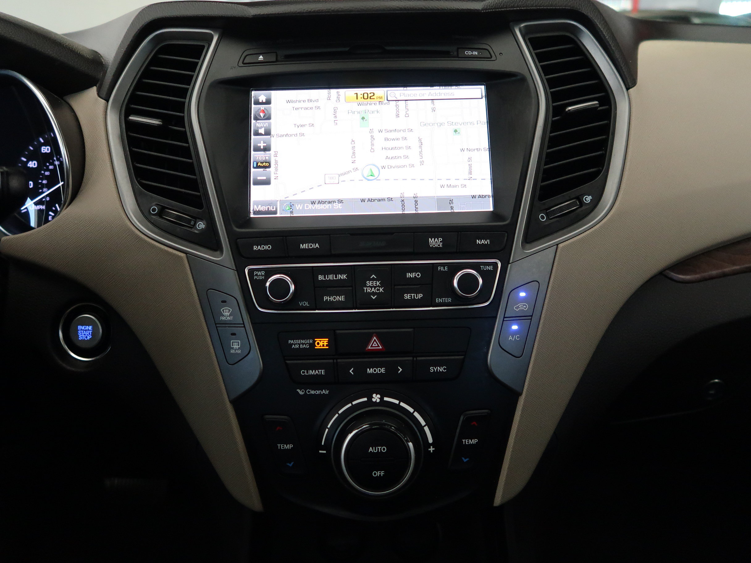 Used 2018 Hyundai Santa Fe Sport w/ 2.4L Tech Package 04 FWD image 15