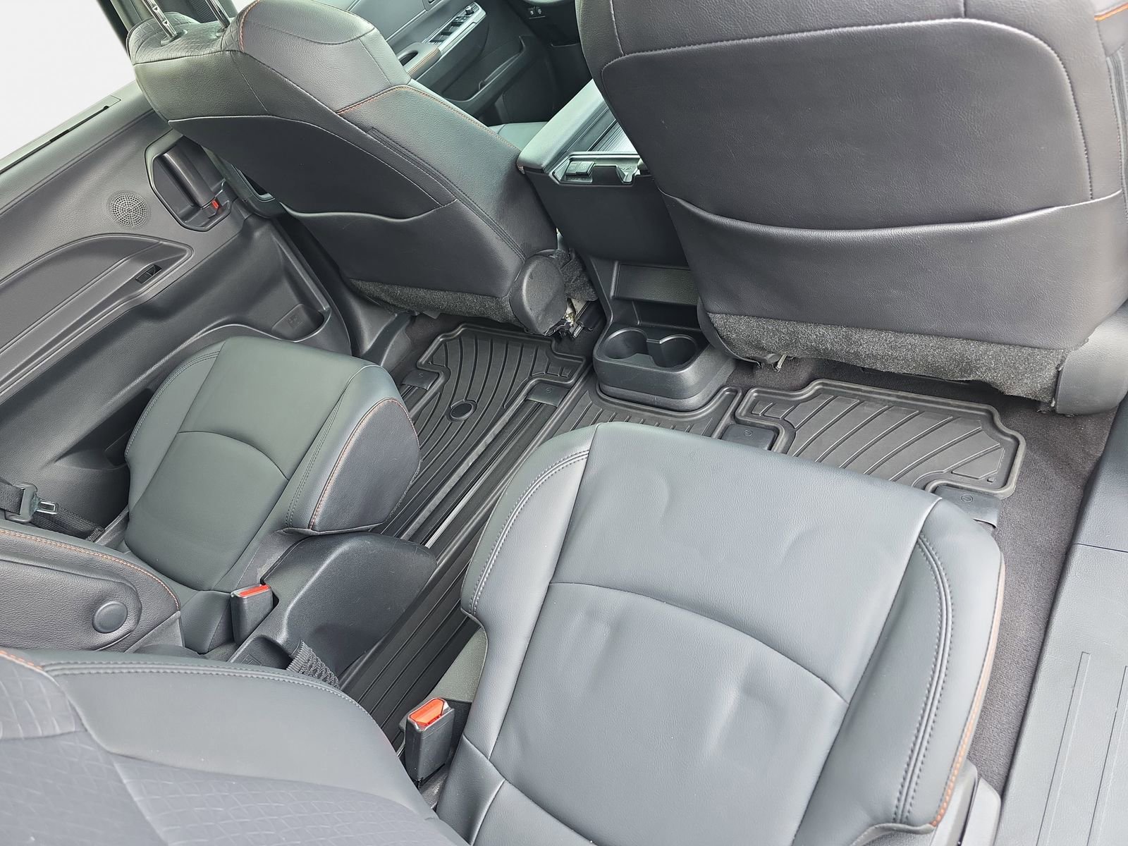 Used 2022 Toyota Sienna XSE image 11