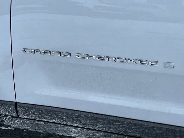 Used 2023 Jeep Grand Cherokee L Laredo AWD/4WD image 34