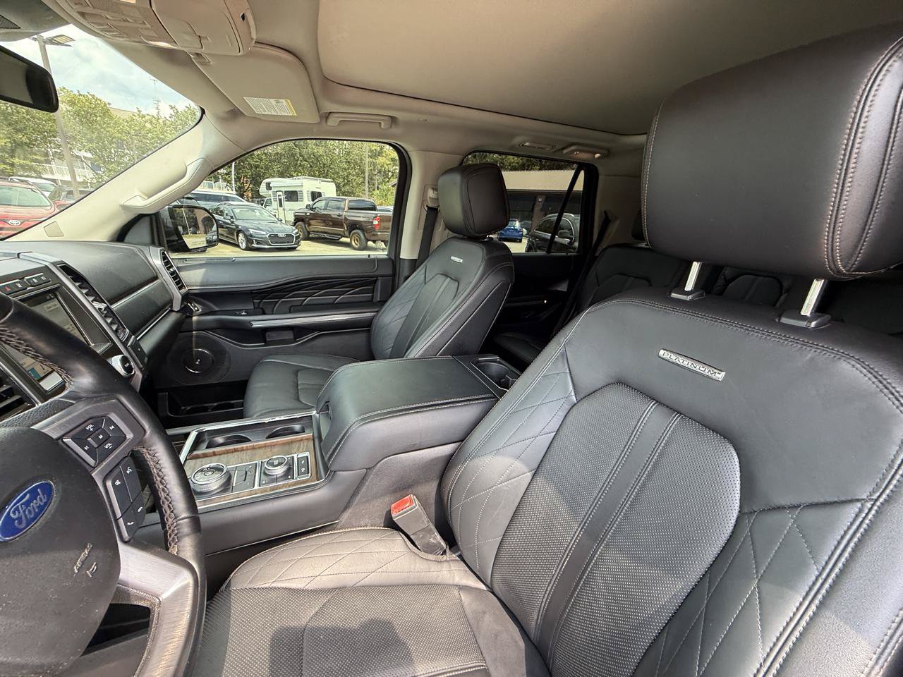 Used 2018 Ford Expedition Platinum AWD/4WD image 29