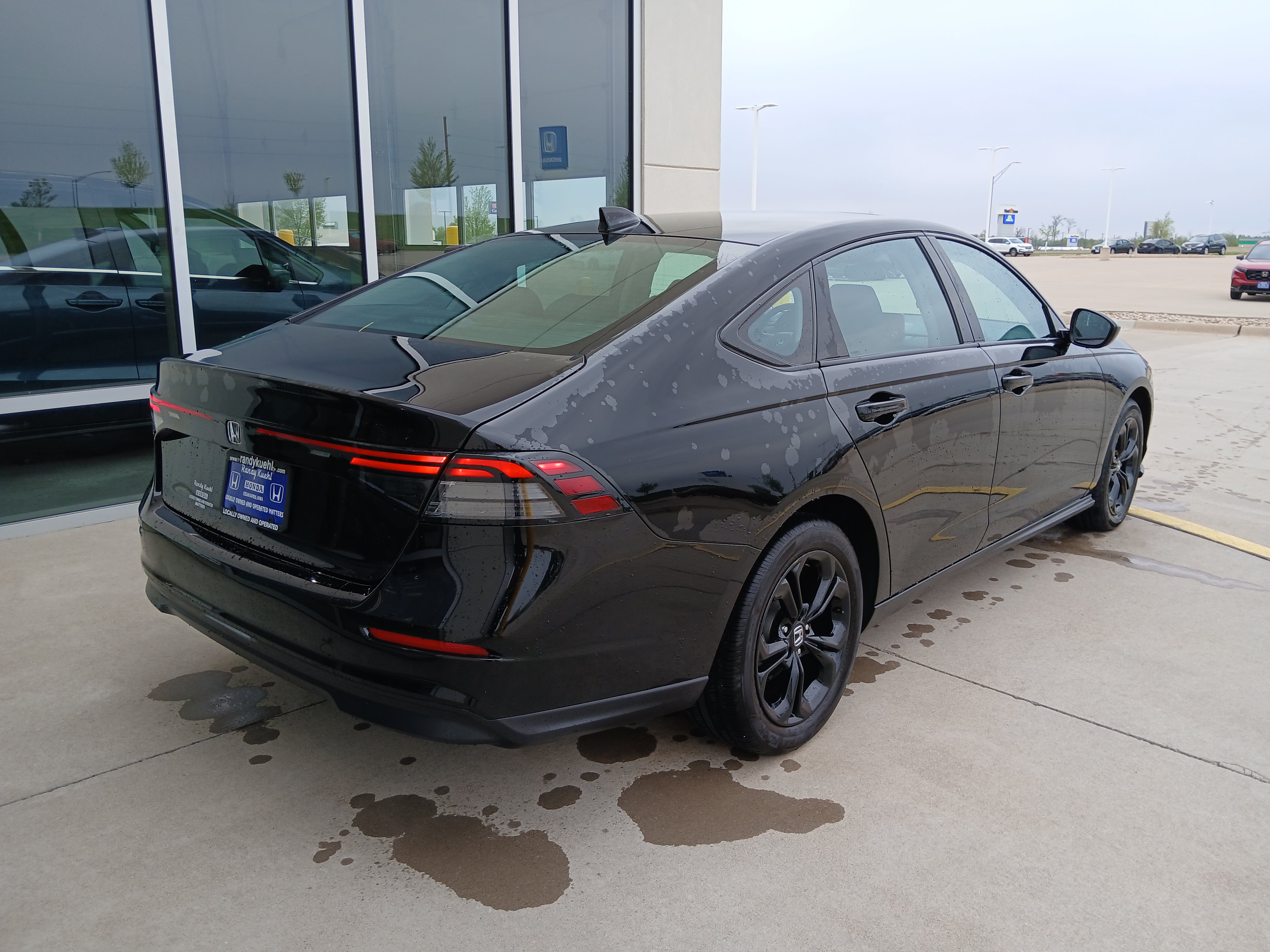 Used 2025 Honda Accord SE image 7